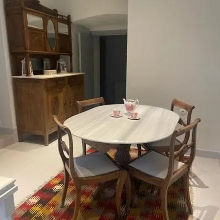 1867 Manor