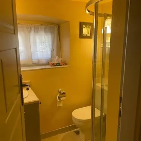 1867 Manor بيت للعطل